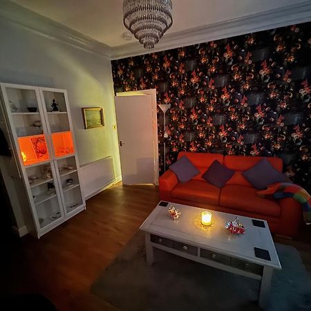Edinburgh Two Bedroom Apartment With Free Side Street Parking 24 Hours エクステリア 写真